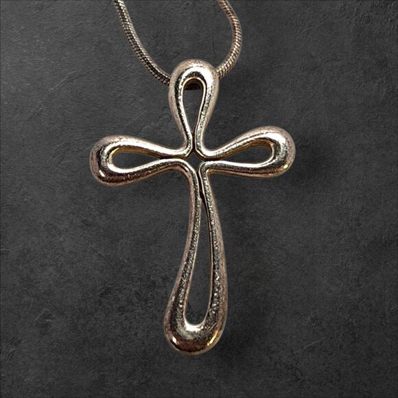 Vintage Sterling Silver Cross Pendant on Italy Snake Chain Necklace 925 Christ - Picture 2 of 7